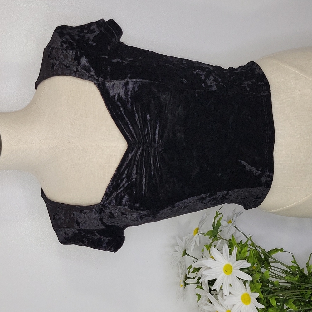 Forever 21 Black Velour Top SZ M   3/$15